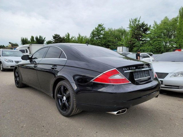 Mercedes-Benz Classe CLS, Voitures, Conakry