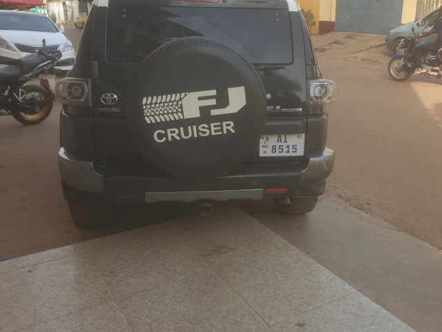 Toyota FJ Cruiser, Voitures, Conakry