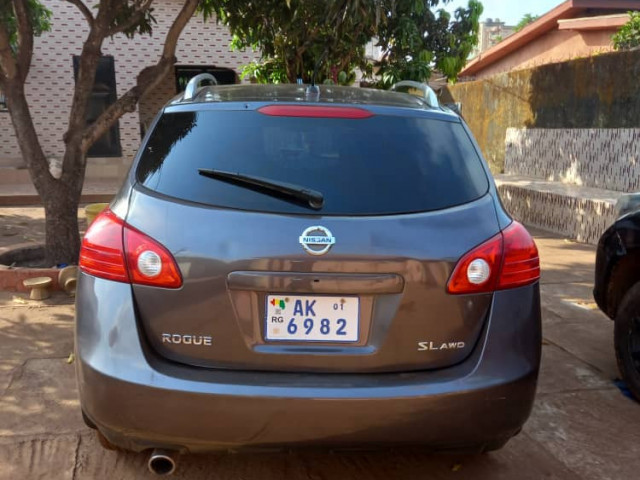 Nissan Rogue, Voitures, Conakry