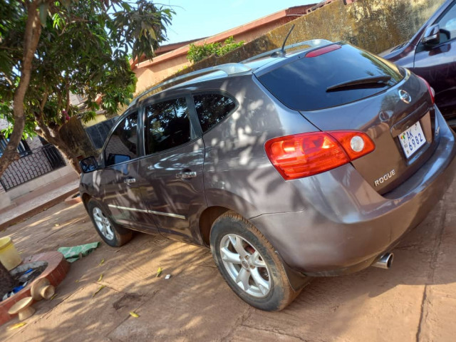 Nissan Rogue, Voitures, Conakry