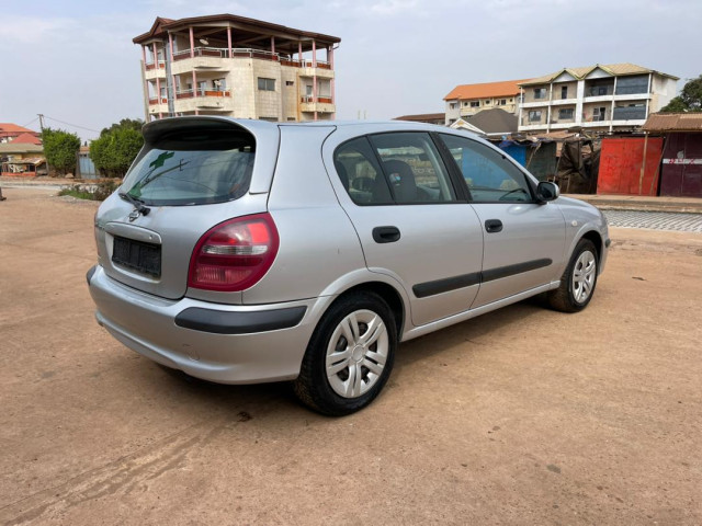 Nissan Almera, Voitures, Conakry