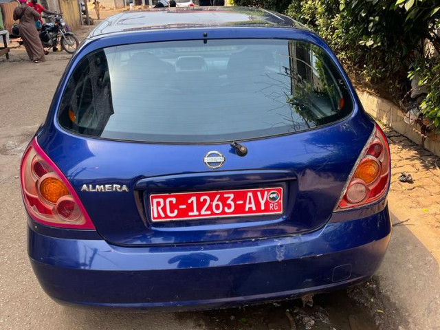 Nissan Almera, Voitures, Conakry