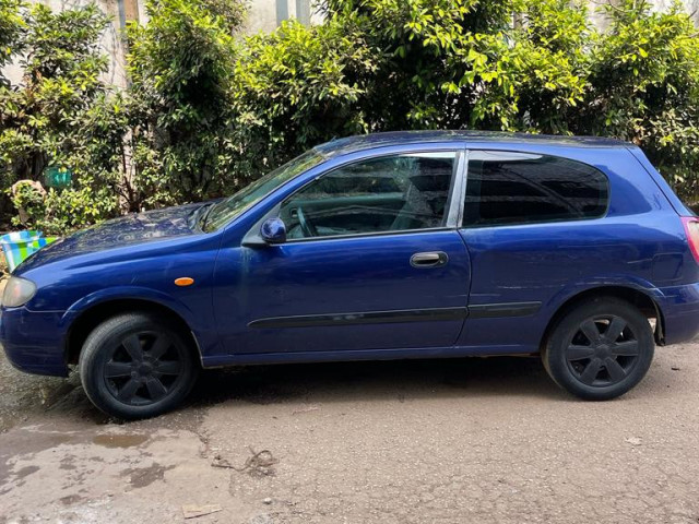 Nissan Almera, Voitures, Conakry