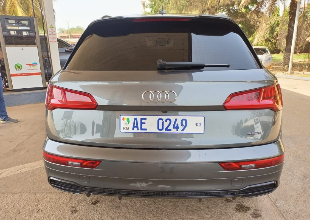 Audi Q5, Voitures, Conakry