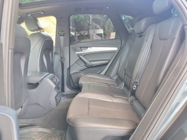 Audi Q5, Voitures, Conakry