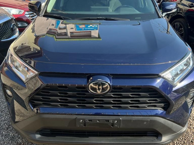 Toyota RAV4, Voitures, Conakry