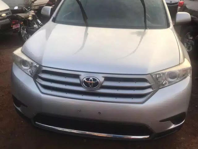 Toyota Highlander, Voitures, Conakry