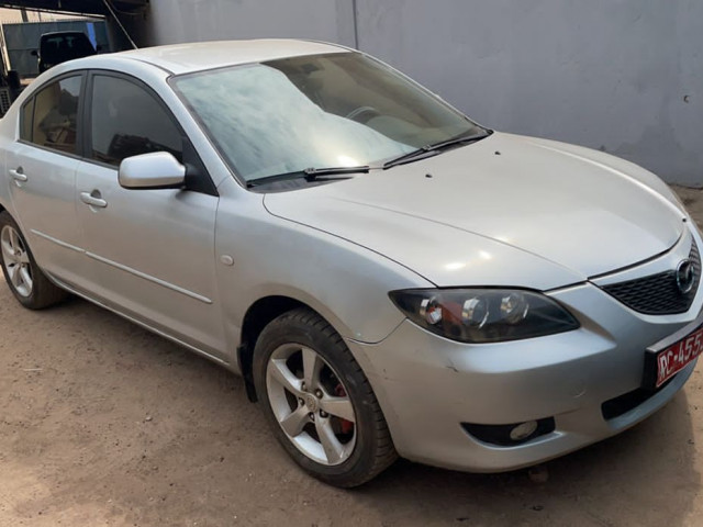 Mazda 3, Voitures, Conakry