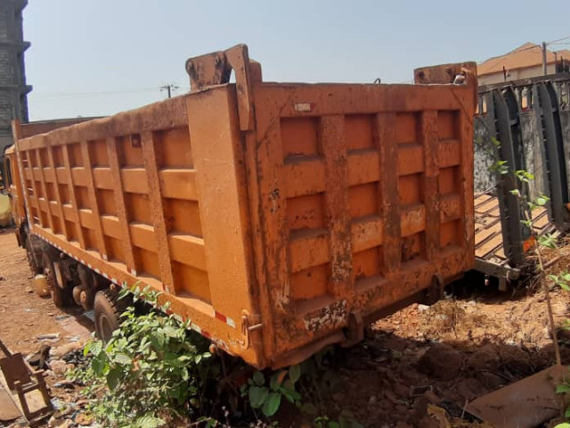 Shacman F3000, Camions - Autobus, Conakry
