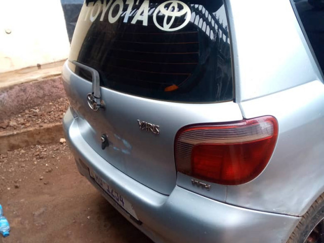 Toyota Yaris, Voitures, Conakry