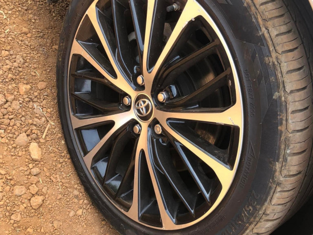 Toyota Camry, Voitures, Conakry