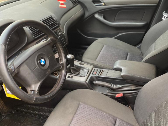BMW Série 3, Voitures, Conakry