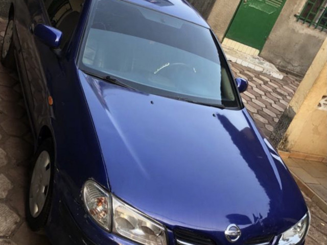 Nissan Almera, Voitures, Conakry