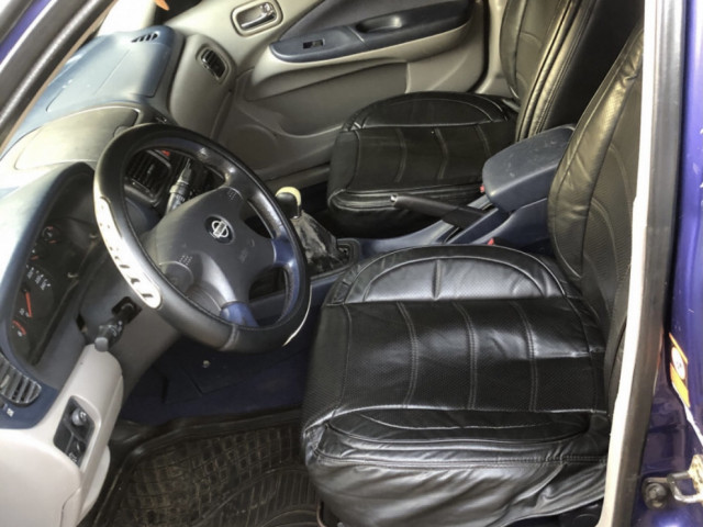 Nissan Almera, Voitures, Conakry