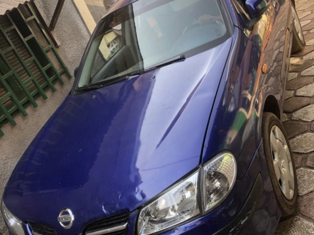 Nissan Almera, Voitures, Conakry