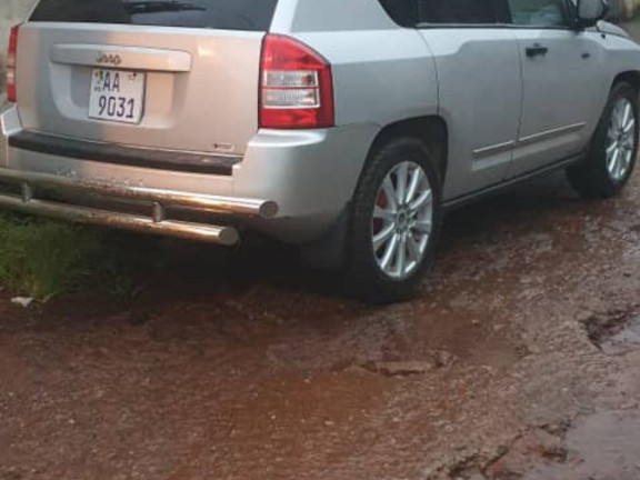 Jeep Compass, Voitures, Conakry