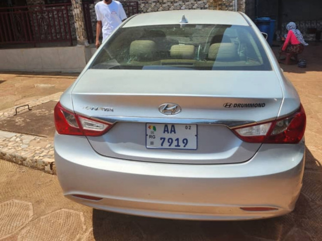 Hyundai Elantra, Voitures, Conakry