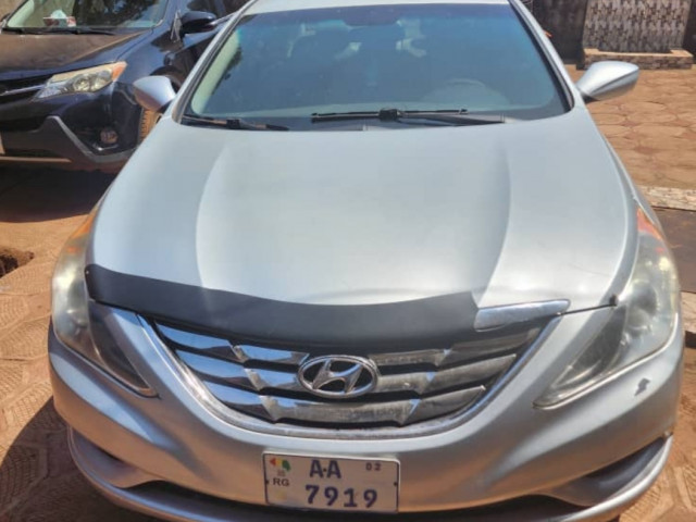 Hyundai Elantra, Voitures, Conakry