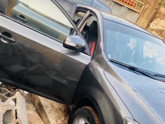Kia Creed, Voitures, Conakry