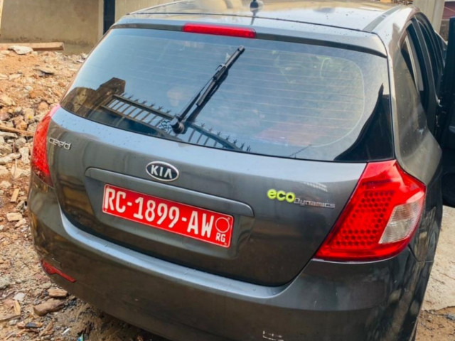 Kia Creed, Voitures, Conakry