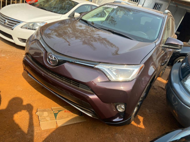 Toyota RAV4, Voitures, Conakry
