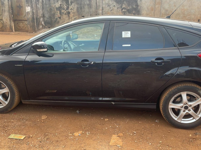 Ford Focus, Voitures, Conakry