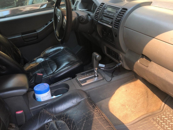 Nissan X-Terra, Voitures, Conakry