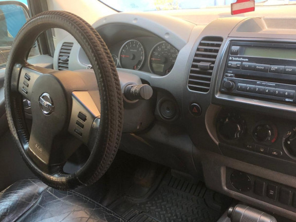 Nissan X-Terra, Voitures, Conakry