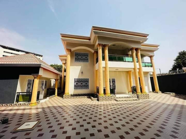 Bâtiment à Kaporo, Maisons, Conakry