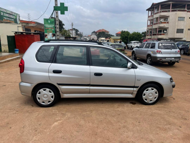 Mitsubishi Space Star, Voitures, Conakry