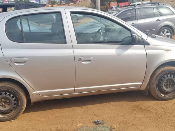 Toyota Yaris, Voitures, Conakry