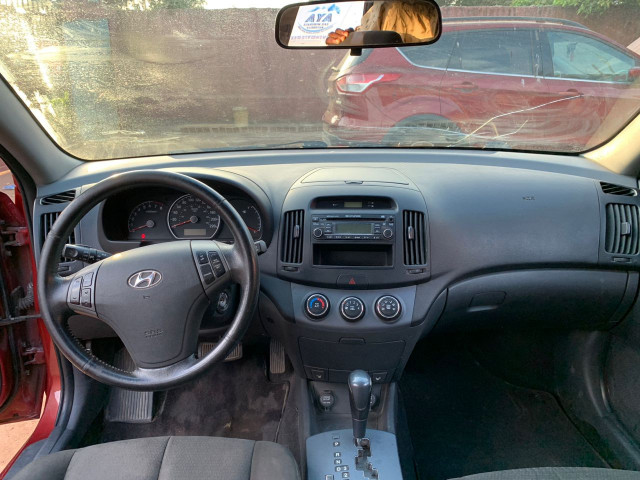 Hyundai Elantra, Voitures, Conakry