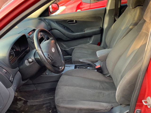 Hyundai Elantra, Voitures, Conakry