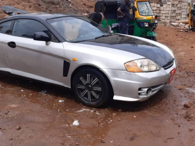 Toyota Célica, Voitures, Conakry