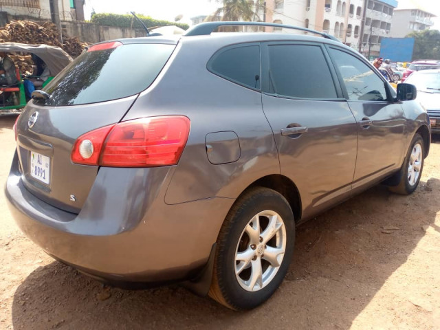 Nissan Rogue, Voitures, Conakry