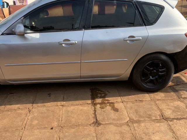 Mazda 3, Voitures, Conakry