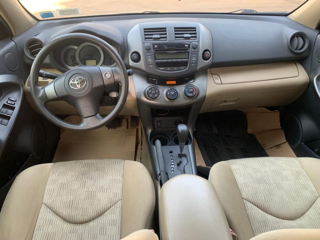 Toyota RAV4, Voitures, Conakry