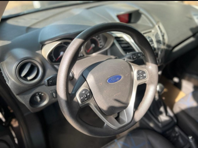 Ford Fiesta, Voitures, Conakry