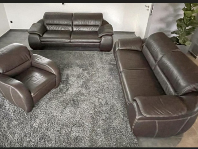 Différents Fauteuils, Lits - Fauteuils, Conakry