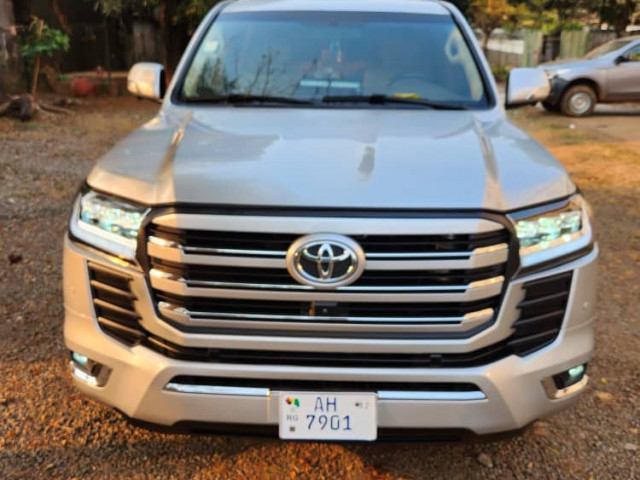 Toyota Land Cruiser, Voitures, Conakry