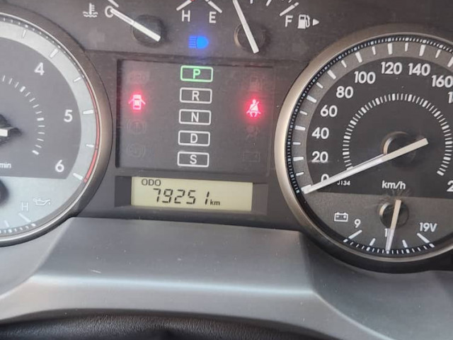 Toyota Land Cruiser, Voitures, Conakry