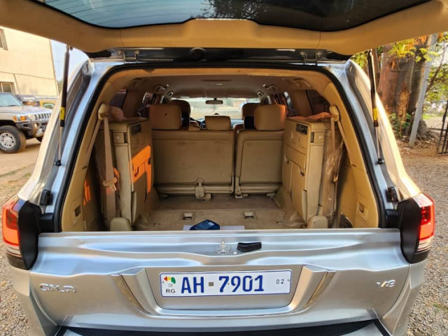 Toyota Land Cruiser, Voitures, Conakry