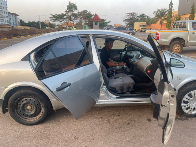Nissan Primera, Voitures, Conakry