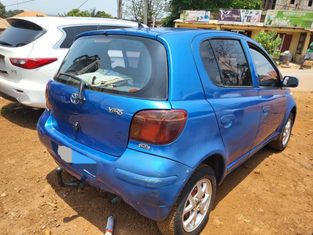 Toyota Yaris, Voitures, Conakry