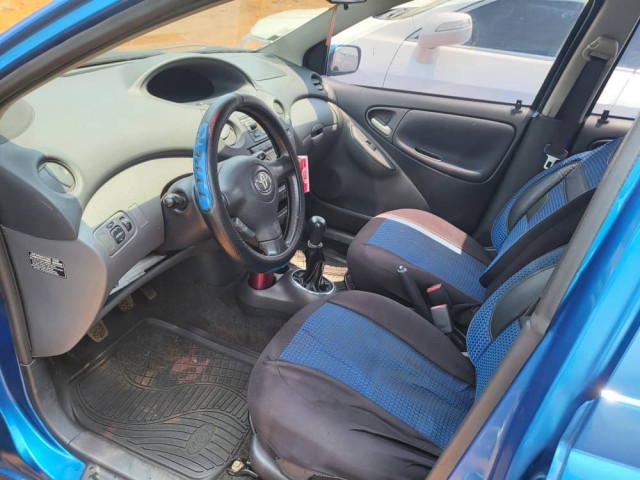 Toyota Yaris, Voitures, Conakry