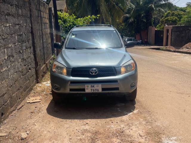 Toyota RAV4, Voitures, Conakry