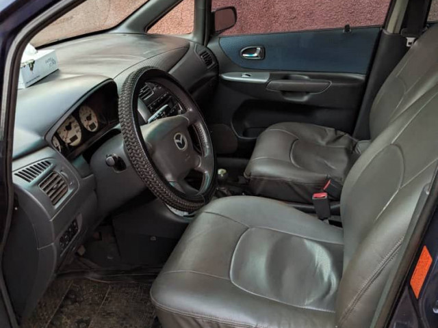 Mazda Premacy, Voitures, Conakry
