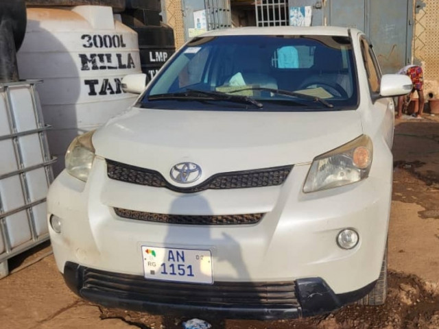 Toyota ist, Voitures, Conakry