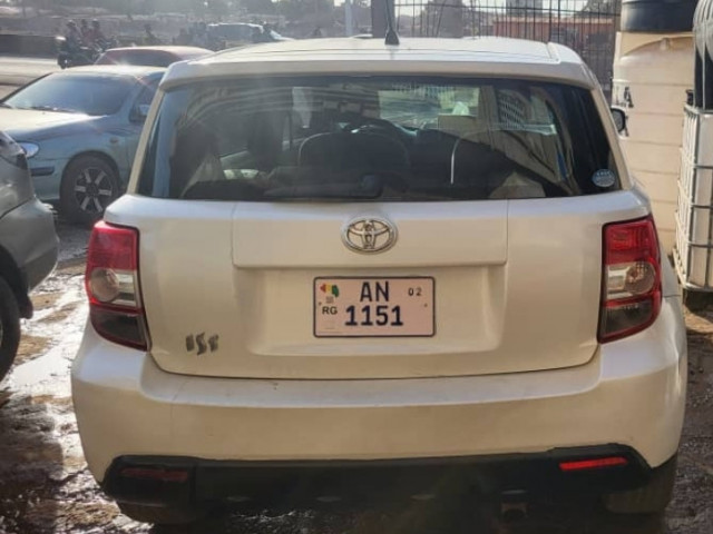 Toyota ist, Voitures, Conakry