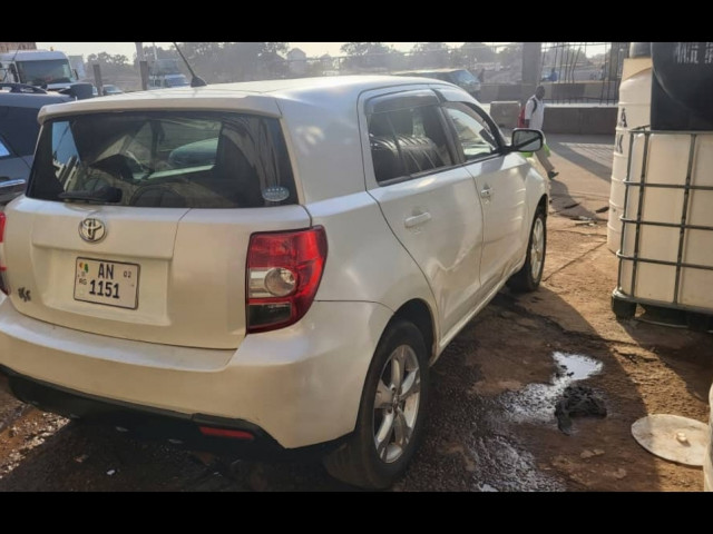 Toyota ist, Voitures, Conakry